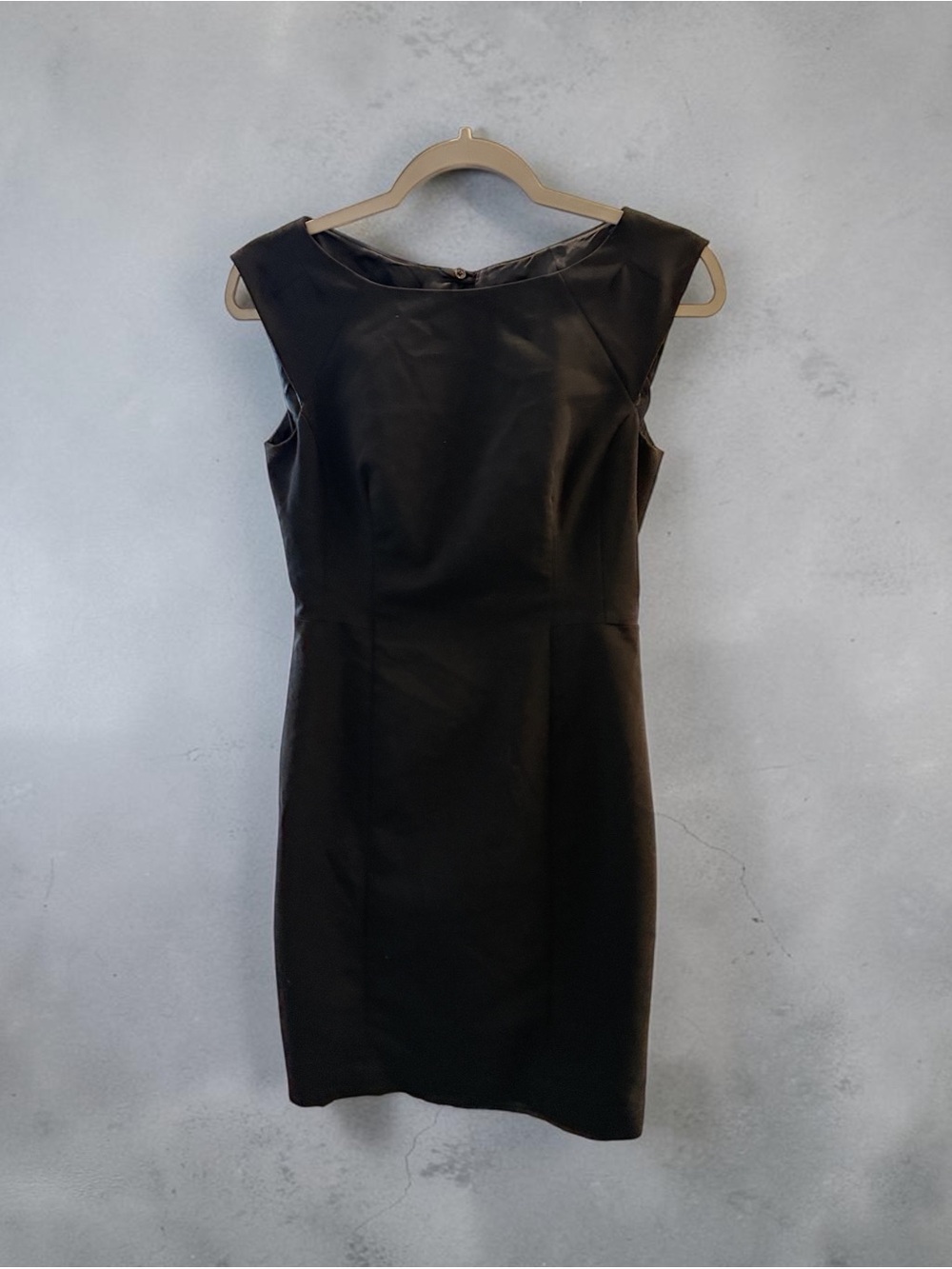 H&M Women’s Size 8 Black Sheath Dress Sleeveless Fitted Career Cocktail LBD